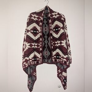 H&M Divided Burgundy and Cream Geometric Poncho